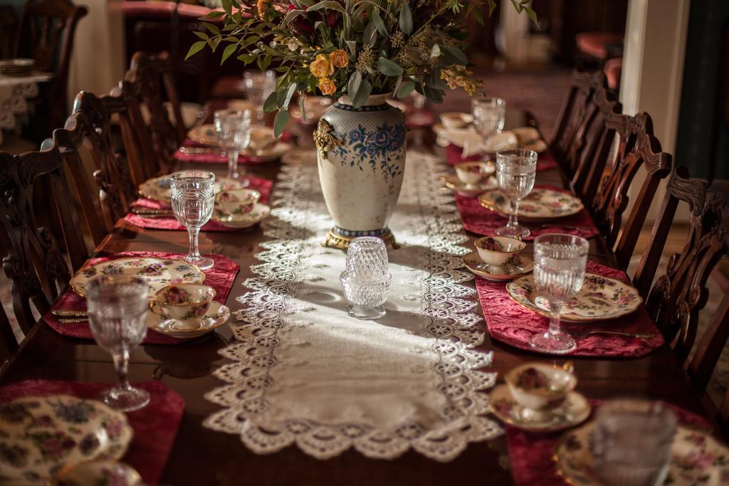 Guest house Lion And The Rose Victorian