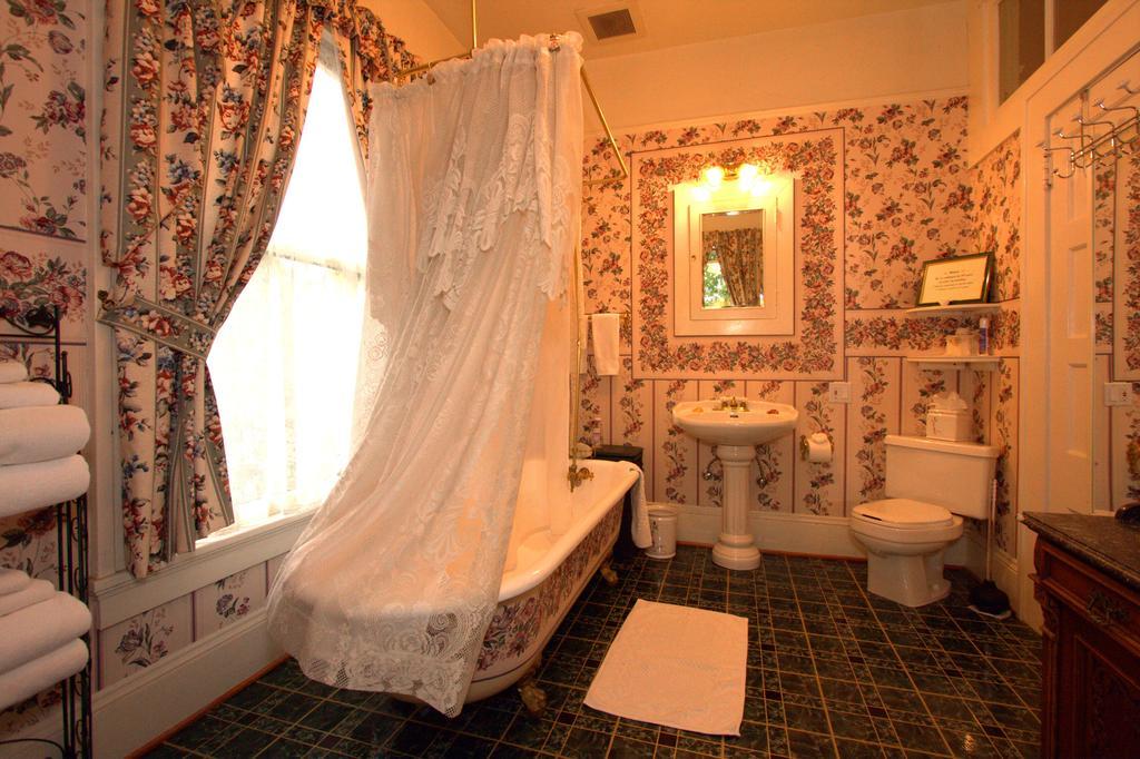 Lion And The Rose Victorian