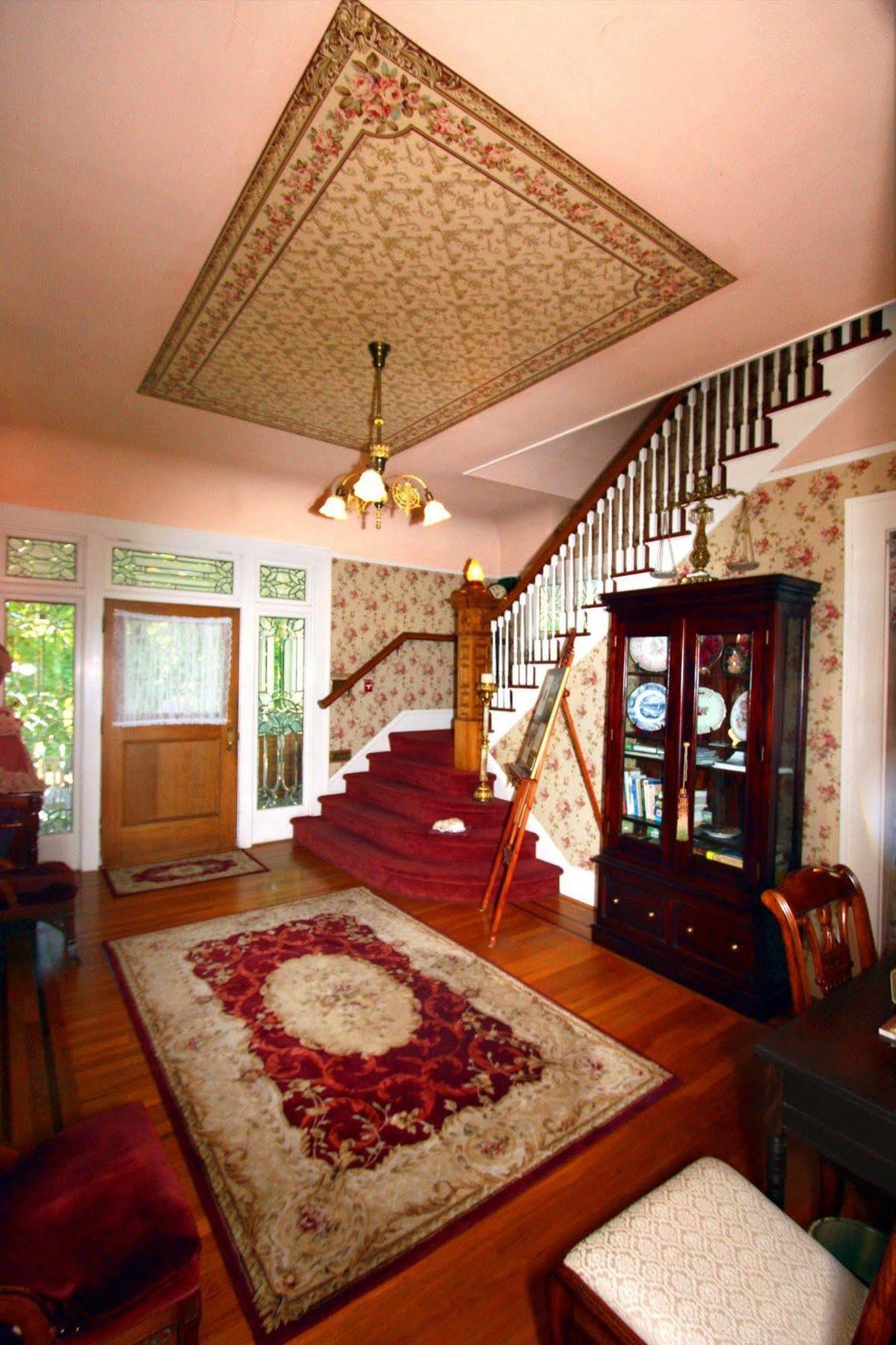 Guest house Lion And The Rose Victorian 2*